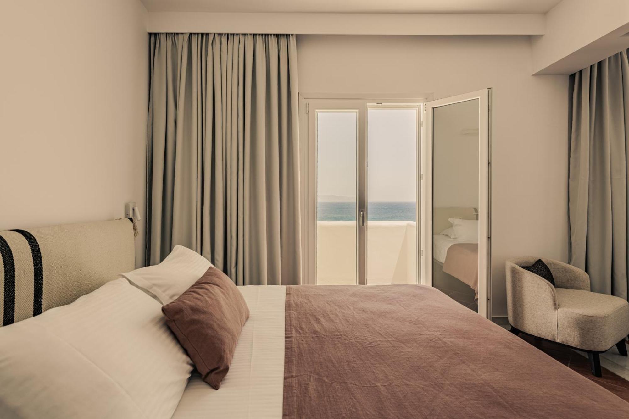 Saint George Hotel Chrisi Akti (Paros) Exterior foto