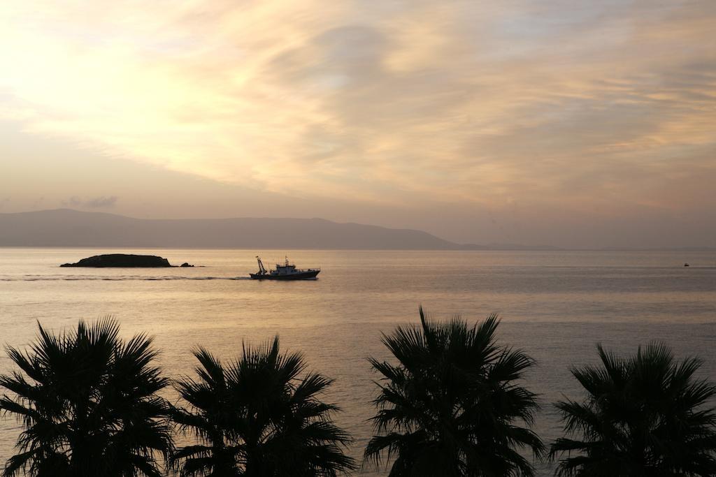 Saint George Hotel Chrisi Akti (Paros) Exterior foto
